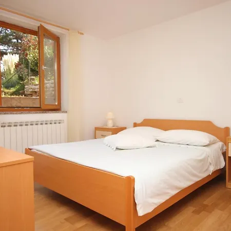 Apartment With A Parking Space - 6995 Umag